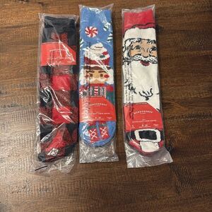 wondershop-3 pack of fluffy Christmas socks-mens 6-12